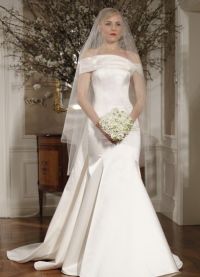 Asymetrické svatební šaty 6