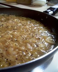 jak gotować sos cebulowy