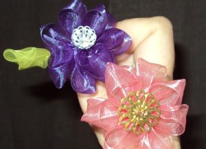 DIY kwiaty z organzy 33