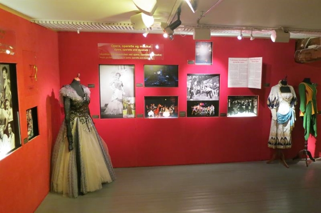 Экспонаты Музея театра
