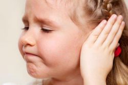 bol u ušima dječje prve pomoći