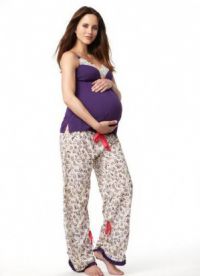 Piżama dla kobiet w ciąży 9