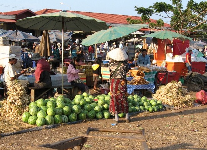 Рынок Talat Dao Heuang