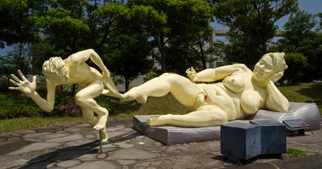 Парк эротической скульптуры Love Land