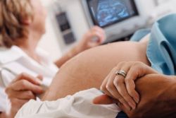 патология на бременността