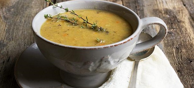 Къри супа от грах