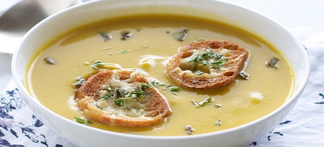 Грахова супа са пире кромпиром