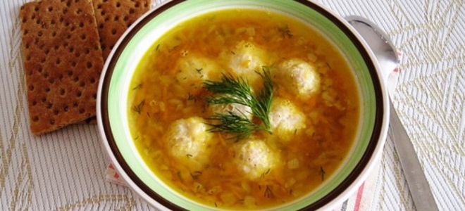 грахова супа са месним куглицама
