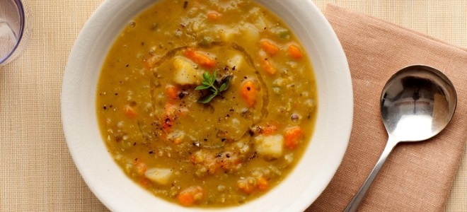 Klasyczna zupa grochowa bez mięsa - przepis