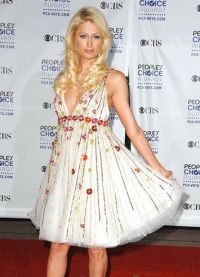 Šaty Paris Hilton 5