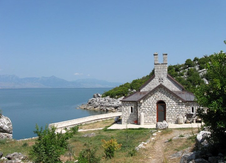 Petrovac, Črna Gora10