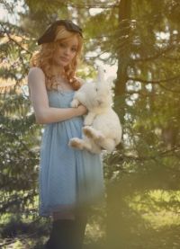 Снимки на Алиса в страната на чудесата