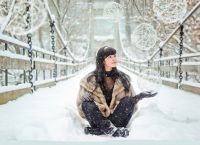 fotoalbum na ulici v zimě představuje 4