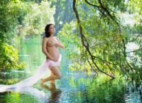 natáčení těhotných žen v přírodě 5