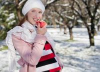 Photosession kobiet w ciąży w zimie na ulicy 5