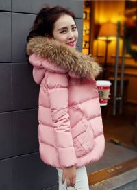 różowa kurtka puchowa z futerkiem 1