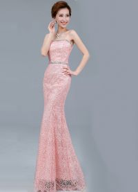 розова рокля в пола