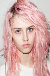 Růžové vlasy 1