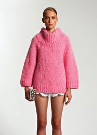 Розов пуловер 5