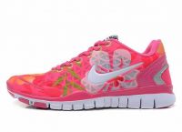 Розови найки маратонки 1