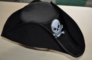 Pirátský klobouk se svými rukama1