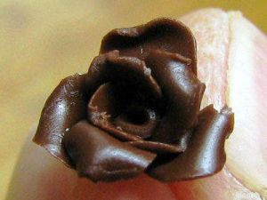 чоколадни колач од полимерске глине10