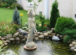 Vrtni ribnjak s fontanom