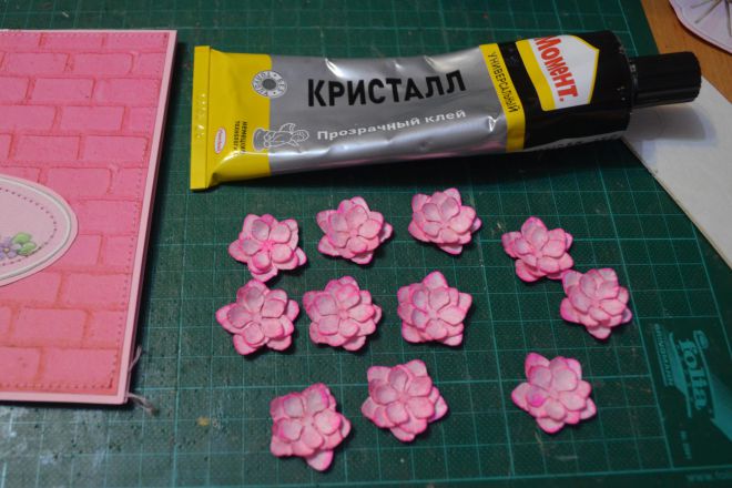 papirna kartica z rožami naredite sami (13)