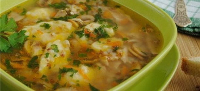 zupa z knedlami ziemniaczanymi