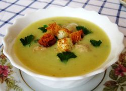 пире кромпир супа са месним куглицама