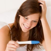 nosečnostni test z mesečnim