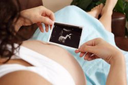 iniekcje hgs wspomagające ciążę