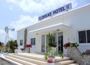 Flokkas Hotel Apts. - вход
