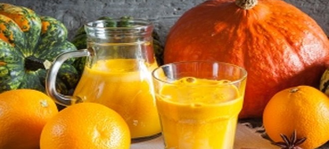 Bučna sok z oranžno