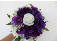 purpurová svatební kytice 2
