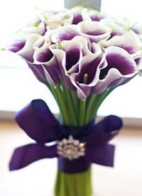 fialová svatební kytice 4