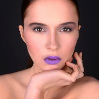 purpurowa szminka 9