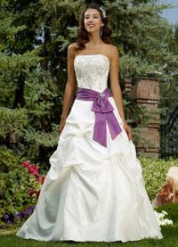Пурпурна сватбена рокля 7