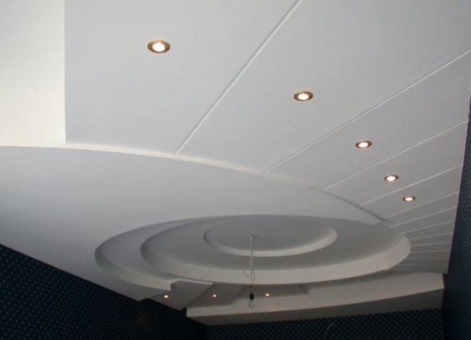 двухуровневый потолок из панелей пвх