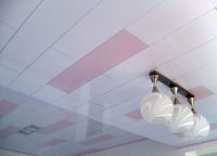 PVC panely na strop1