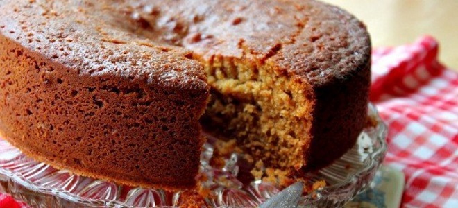 Medena torta - preprost recept v peči
