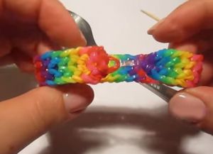 Rainbow náramek z gumových pásů 24