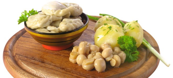 cmoki s krompirjem in gobami recept