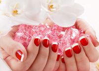 czerwony biały manicure21