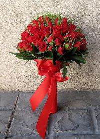 červená svatební kytice 4