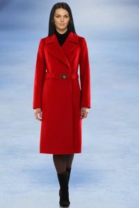 Червено палто 4