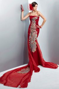 Czerwona suknia ślubna 3