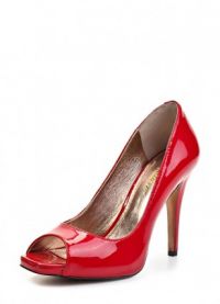 Червени обувки с висок ток 6