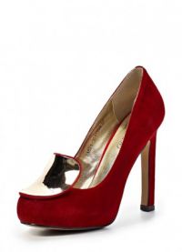 Червени обувки с висок ток 9