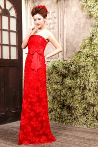 czerwona koronkowa sukienka1